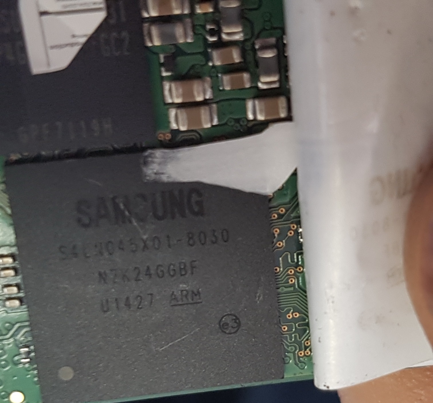 S4LN045X01---Samsung-SM851-2.jpg